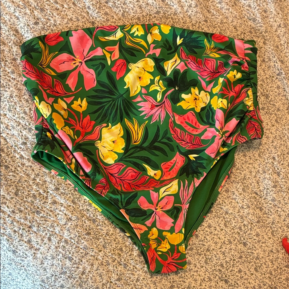 Old Navy Green Floral Maternity Swim Bottom